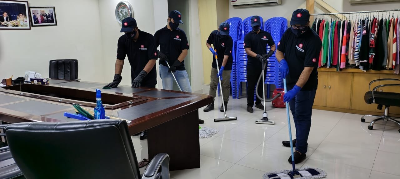 Guru Cleaning Experts office cleaning team.