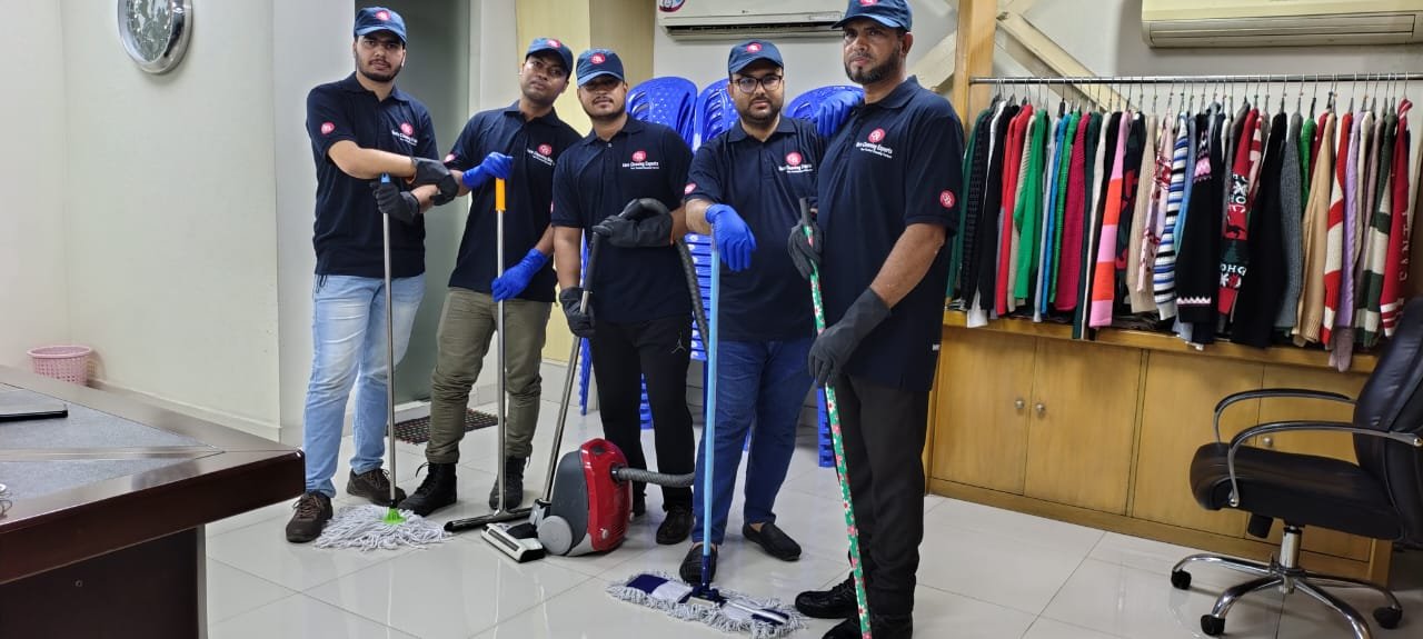 Guru Cleaning Experts group photo